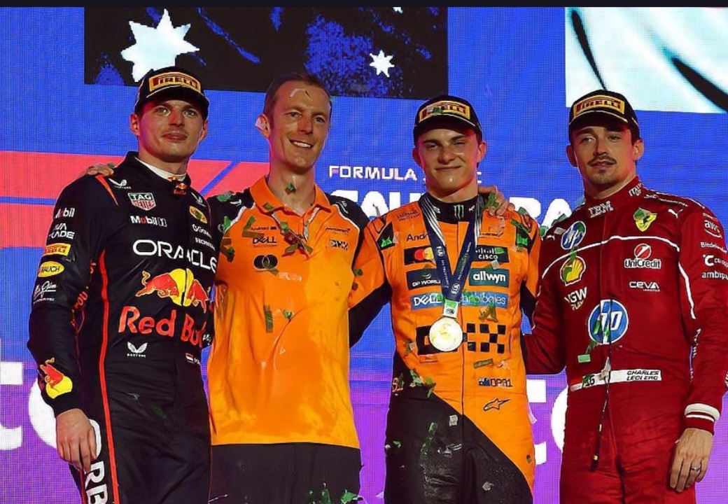 雷诺车队横扫威廉姆斯，皮亚斯特里关键制胜