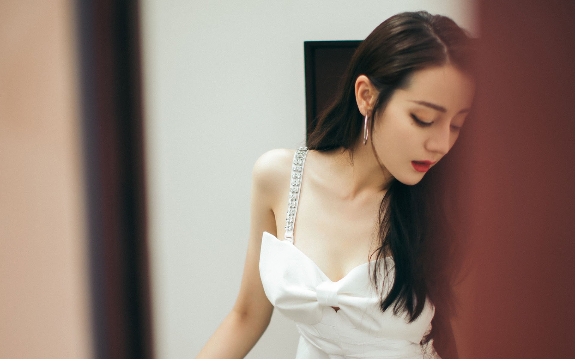 双重绝杀夜,当伯纳乌的补时悬念,撞上多伦多的终场蜂鸣