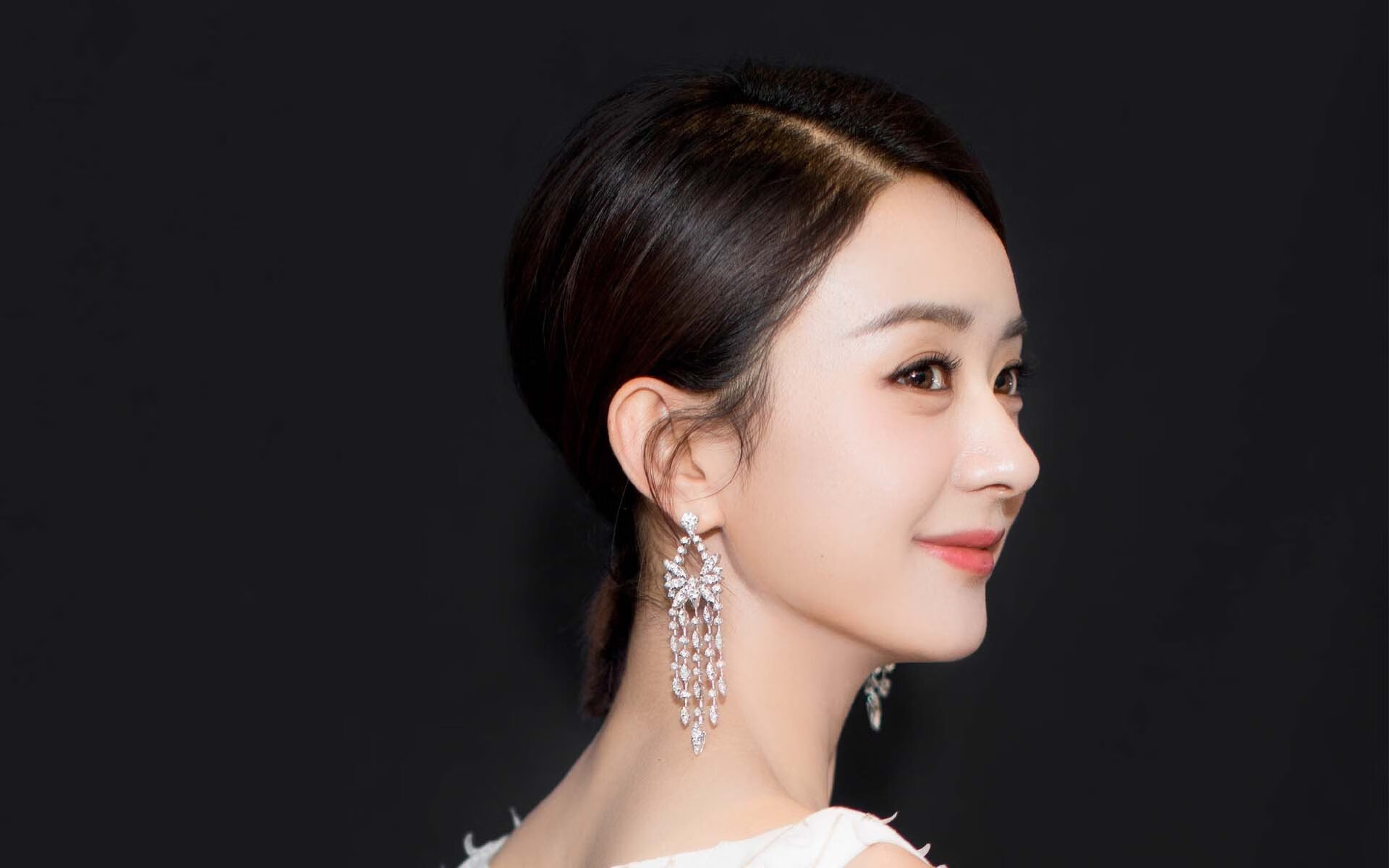 最坚韧的盾斩断最锋利的矛，布克一球定乾坤，雷霆终结勇士王朝余晖